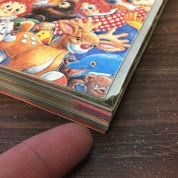 2002 Sears Christmas Wishbook Catalog Canada - Picture 2 of 12